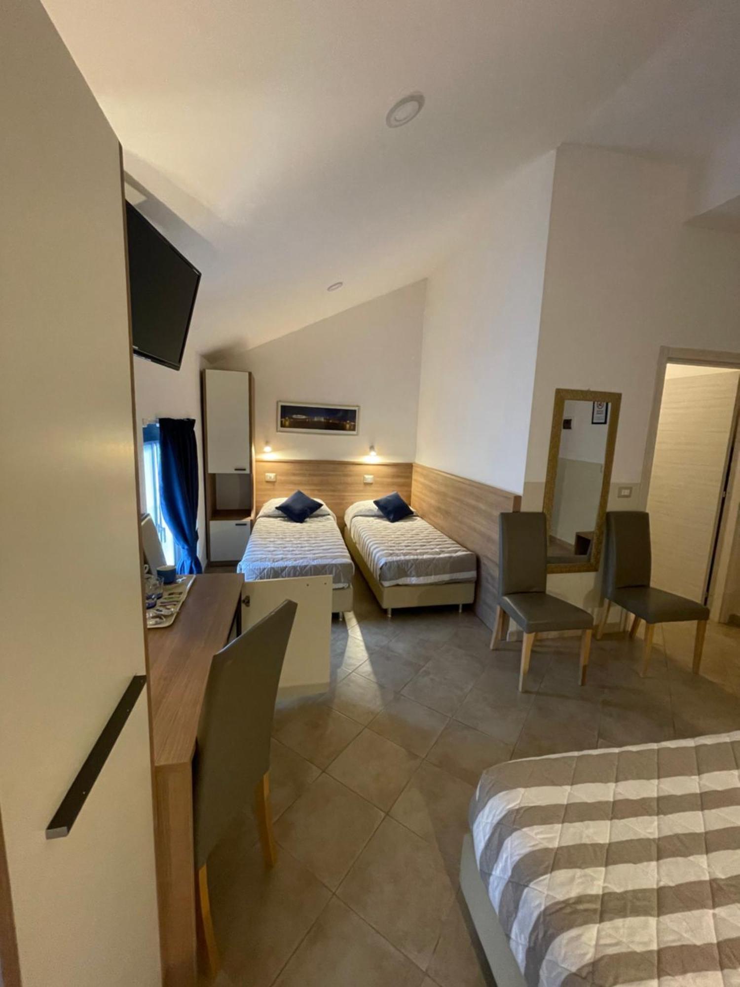 Quadruple Room,1689833656:JPEG